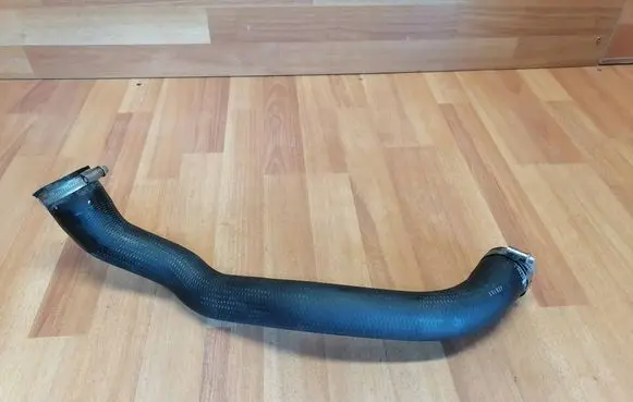 Intercooler hose/pipe
