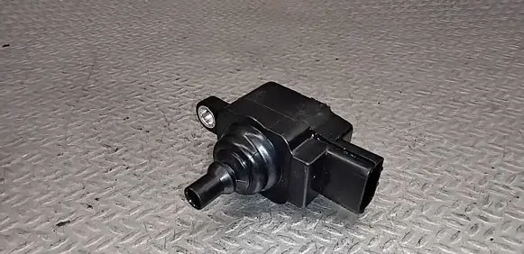 Nissan X-Trail T30 High voltage ignition coil ENT960101