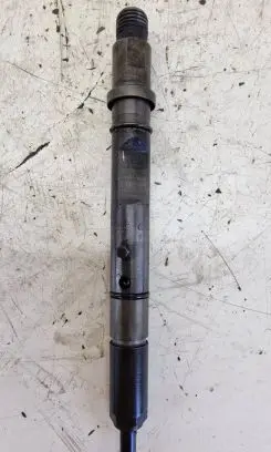 Audi A6 S6 C5 4B Fuel injector 059130201F