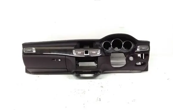 Mercedes-Benz CLS C218 X218 Dashboard