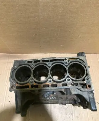 Volkswagen Golf VI Engine block 03C021