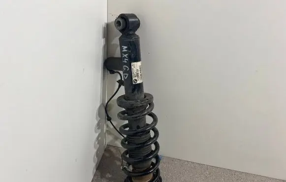 BMW X4 F26 Rear shock absorber with coil spring 6872327 37126872327 37156874630