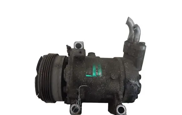 Renault Twingo I Air conditioning (A/C) compressor (pump) 8200037058