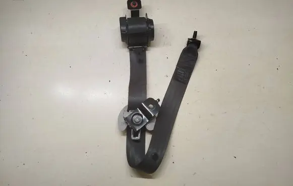 KIA Sportage Rear seatbelt 898203U200