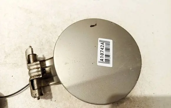 Mitsubishi Lancer X Fuel tank cap