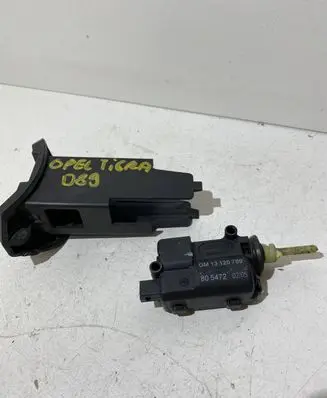 Opel Tigra B Central locking motor 13120789 805472