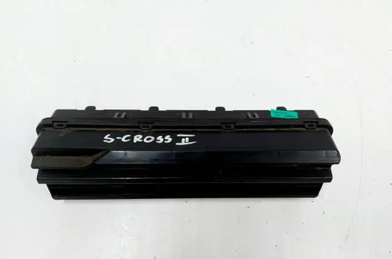 Suzuki SX4 S-Cross Rear vent window glass 77331-61M0