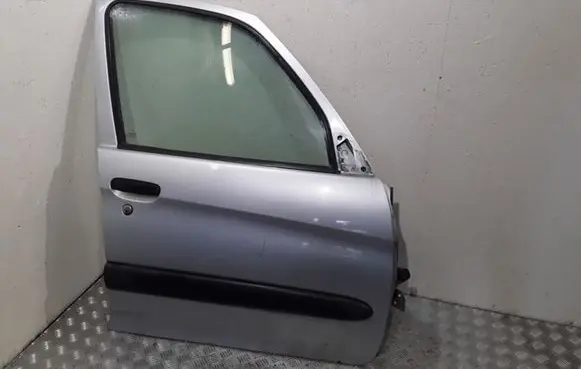 Citroen Xsara Picasso Front door