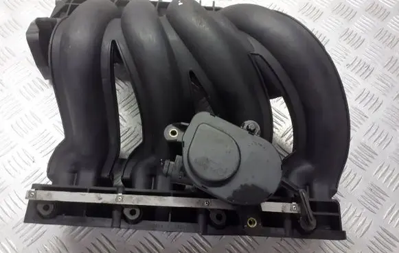Mercedes-Benz C W203 Intake manifold