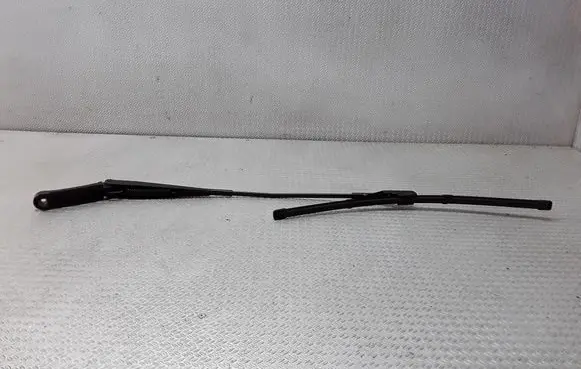 Volkswagen Jetta VI Front wiper blade arm 5C7955410