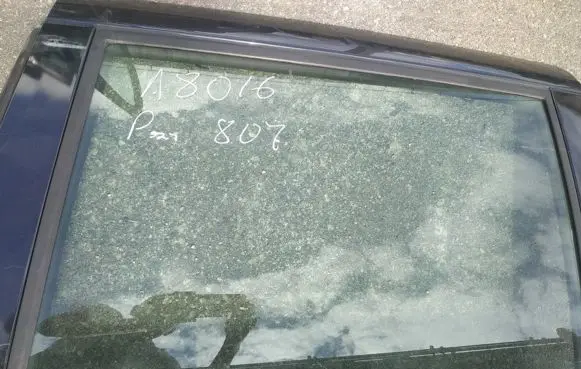 Peugeot 807 Rear door window glass