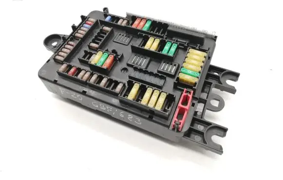 BMW 1 F20 F21 Fuse box set 10688710