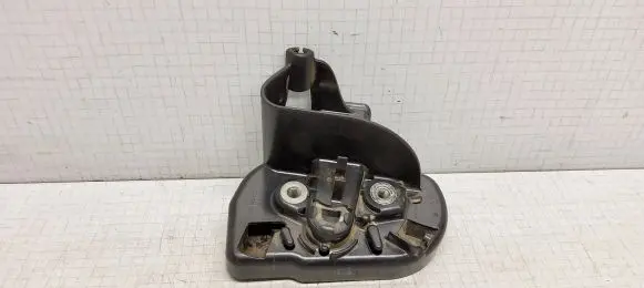 Volkswagen Caddy Sliding door lock 7K0843603 7H0843603
