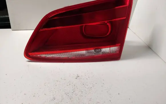 Volkswagen PASSAT B7 Tailgate rear/tail lights 3AF945094J 605514
