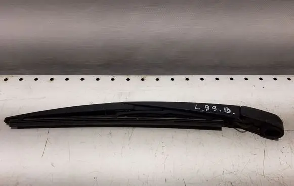 Toyota Avensis T270 Rear wiper blade arm
