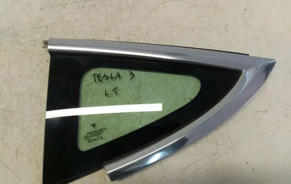 Tesla Model 3 Rear side window