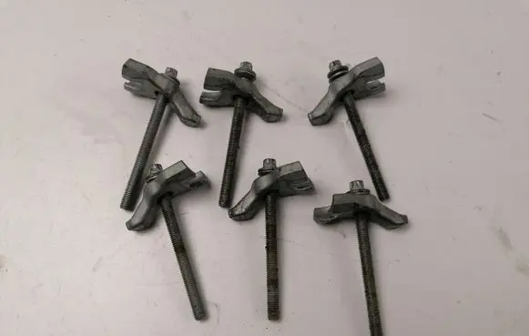 BMW 7 F01 F02 F03 F04 Fuel Injector clamp holder