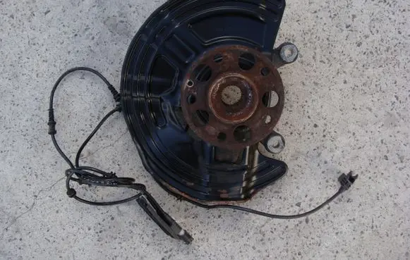 Mercedes-Benz A W176 Front wheel hub spindle knuckle