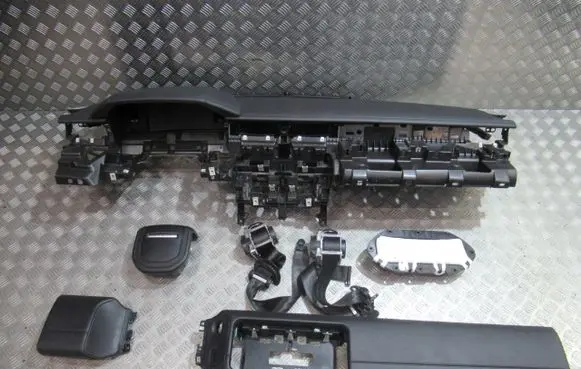 Land Rover Range Rover Velar Dashboard LR132719
