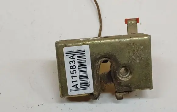 Audi 80 90 B2 Front door lock 813173