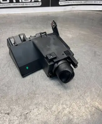 Mercedes-Benz E W210 Light switch 2105450104