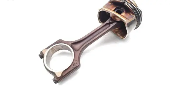 Citroen DS3 Piston with connecting rod 5FS EP6C