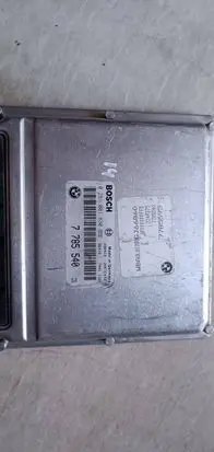 BMW 5 E39 Engine control unit/module 7785540 0281001830