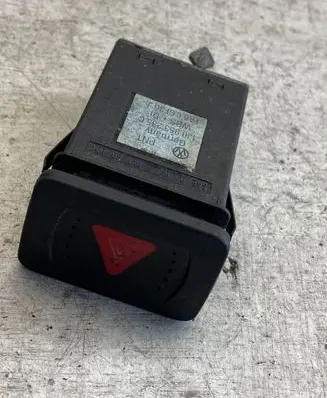 Volkswagen Golf IV Hazard light switch 1j0953235c