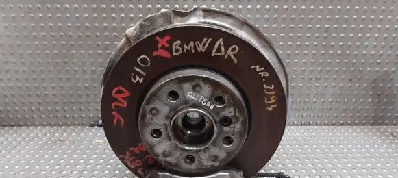 Mini One - Cooper F56 F55 Front wheel hub spindle knuckle 6870832