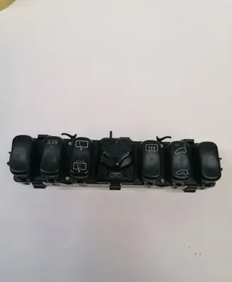 Multifunctional control switch/knob