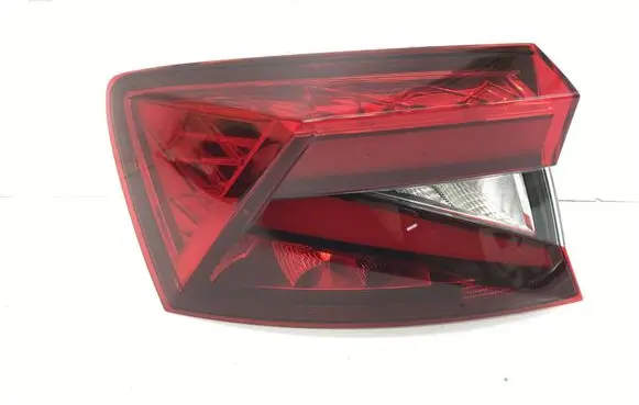 Skoda Fabia Mk4 (6VA) Rear/tail lights 6VE945207 62323101