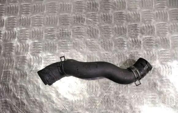 Nissan X-Trail T30 Engine coolant pipe/hose