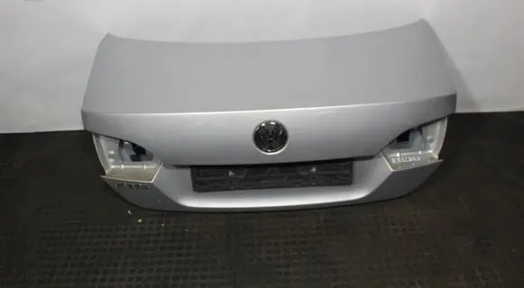 Volkswagen Jetta VI Tailgate/trunk/boot lid