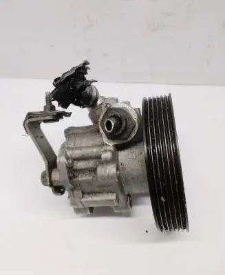 Citroen C5 Power steering pump