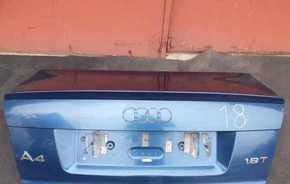 Audi A4 S4 B6 8E 8H Tailgate/trunk/boot lid