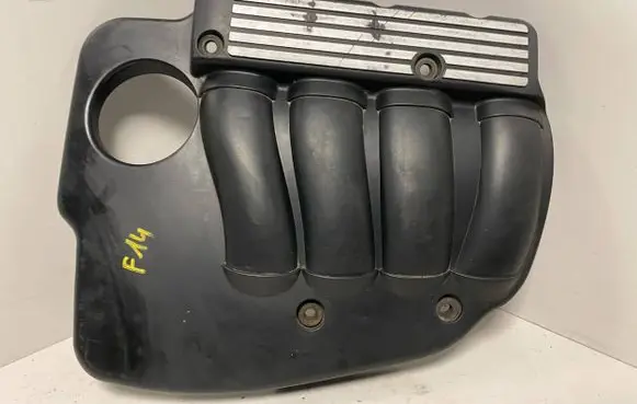 BMW 1 E81 E87 Engine cover (trim) 14011812 15792001 7237162