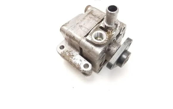 BMW 3 E46 Power steering pump 6756611 7614955107