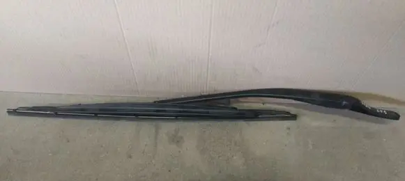 Peugeot 607 Windshield/front glass wiper blade 102392 AS12U