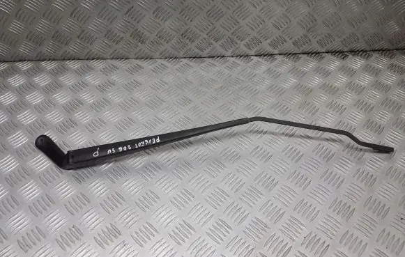 Peugeot 206 Front wiper blade arm