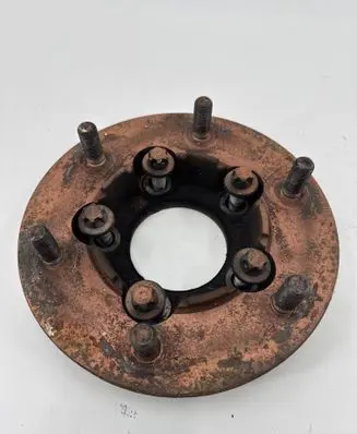 Renault Master III Front wheel hub 