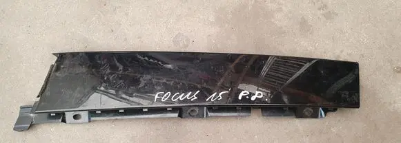 Ford Focus Front door trim (molding) BM51A20898