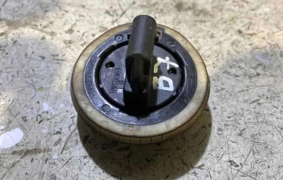 Volkswagen PASSAT B7 Airbag deployment crash/impact sensor 5WK44007