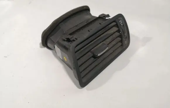 Volkswagen PASSAT B6 Dashboard side air vent grill/cover trim 3C2819701D