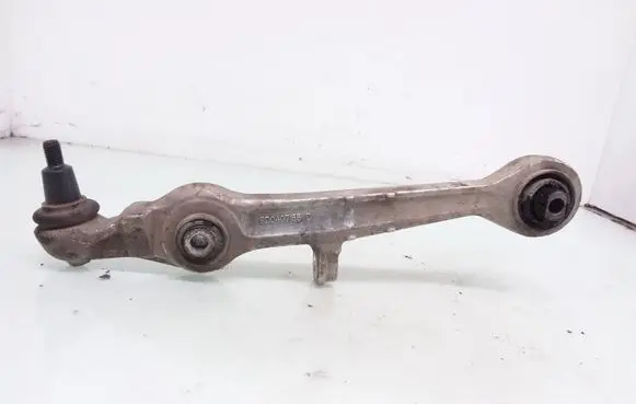 Volkswagen PASSAT B5.5 Front control arm 8D0407155D