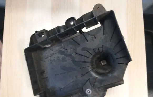 Skoda Fabia Mk3 (NJ) Battery tray 6C0915321D