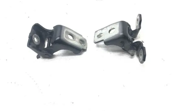 Rear door hinge set