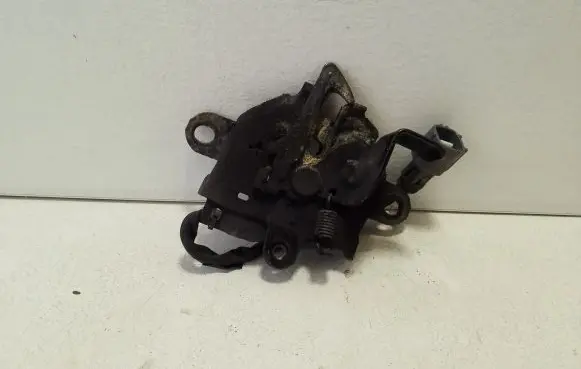 Lexus CT 200H Engine bonnet/hood lock/catch