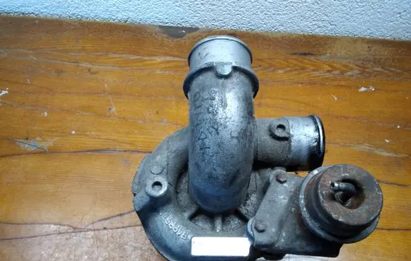Mercedes-Benz Vito Viano W638 Turbo A6110961199