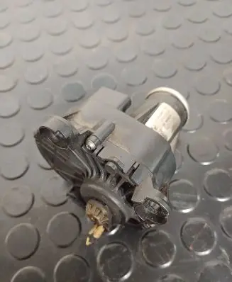 BMW 5 F10 F11 Intake manifold valve actuator/motor 0280751014 8506410