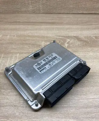 Volkswagen PASSAT B5.5 Engine control unit/module ECU 038906019EN 0281010705
